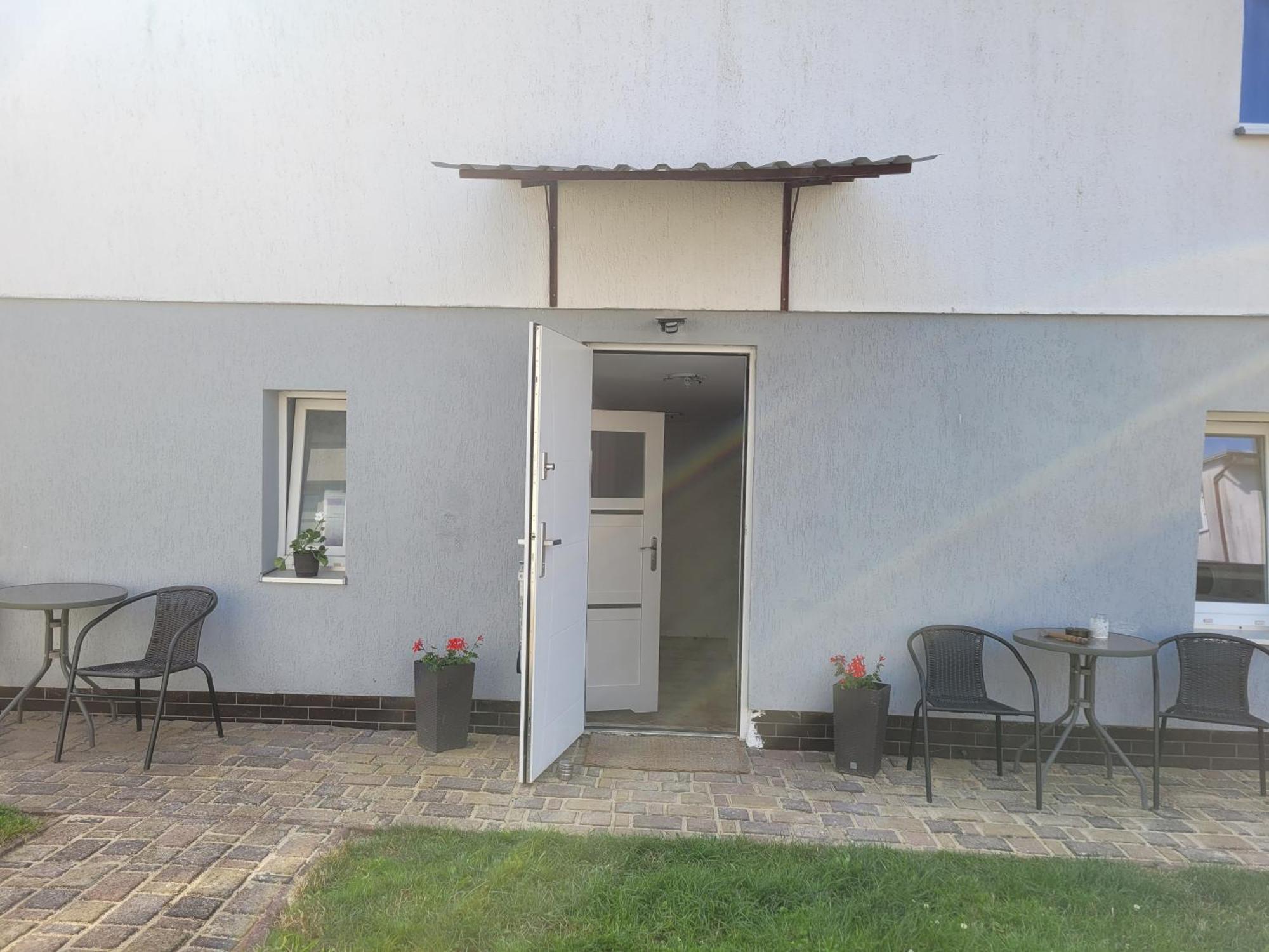 Pokoje Goscinne Galeon W Darlowku Ujście-Darłowskie المظهر الخارجي الصورة